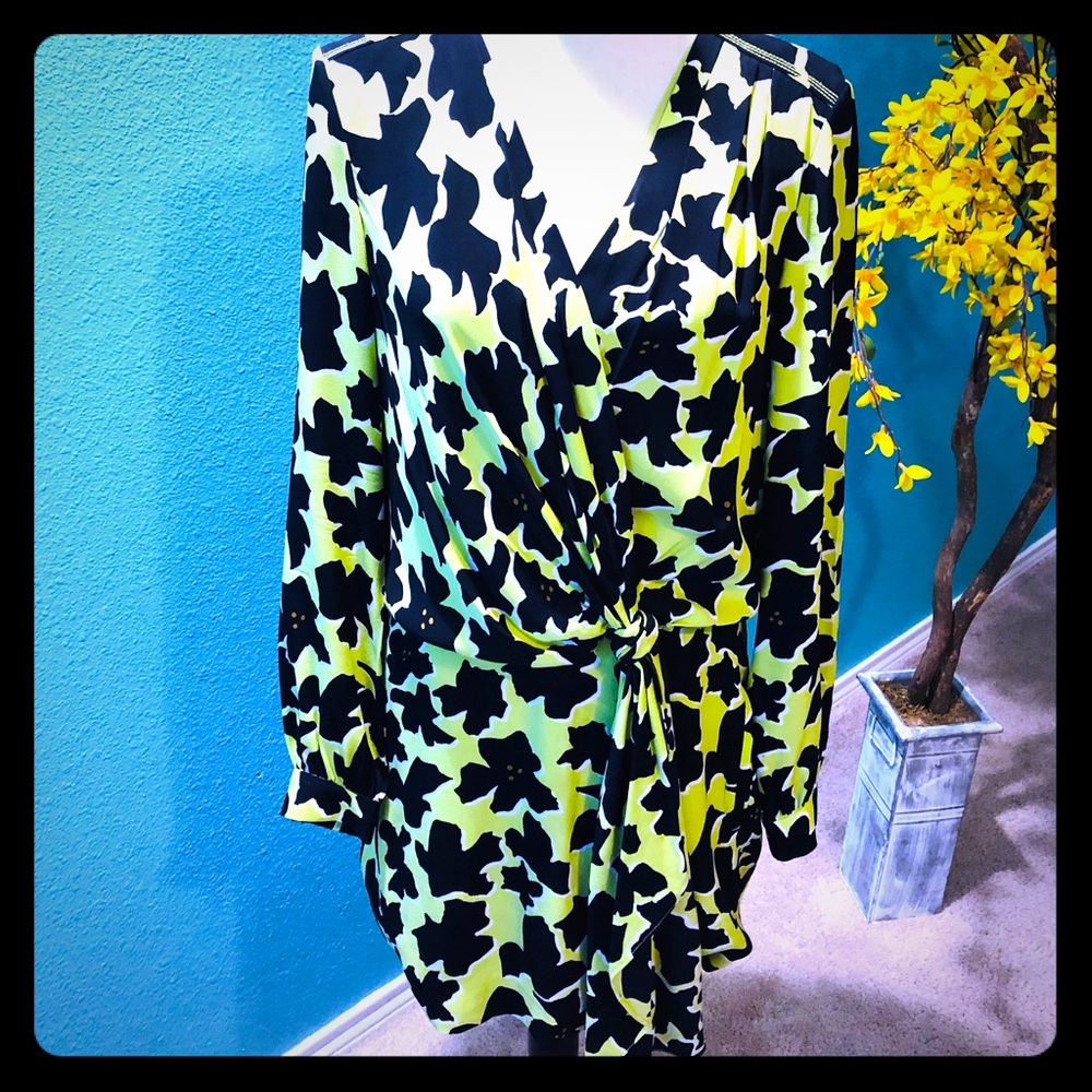 DVF Dora Lilly faux sash dress with pockets.